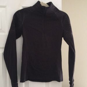 Lululemon Toasty Tech Half ZIP size 4